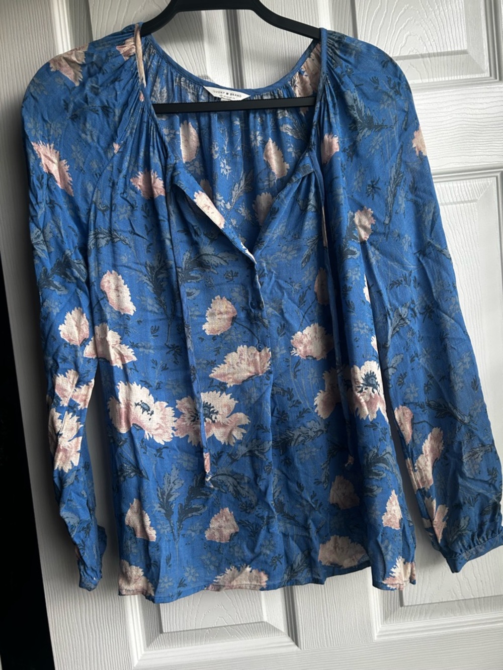 Lucky Brand Blue Floral Tie-Neck Blouse